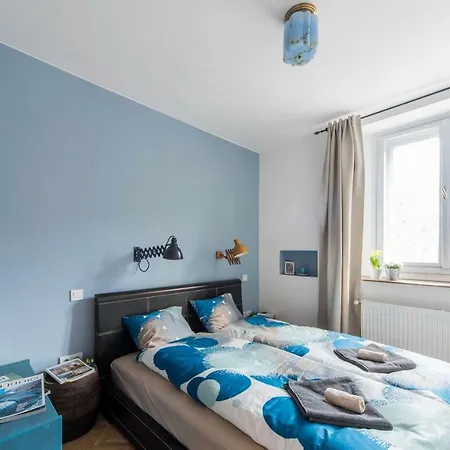 Grand Danube Dobrentei26 Apartment *